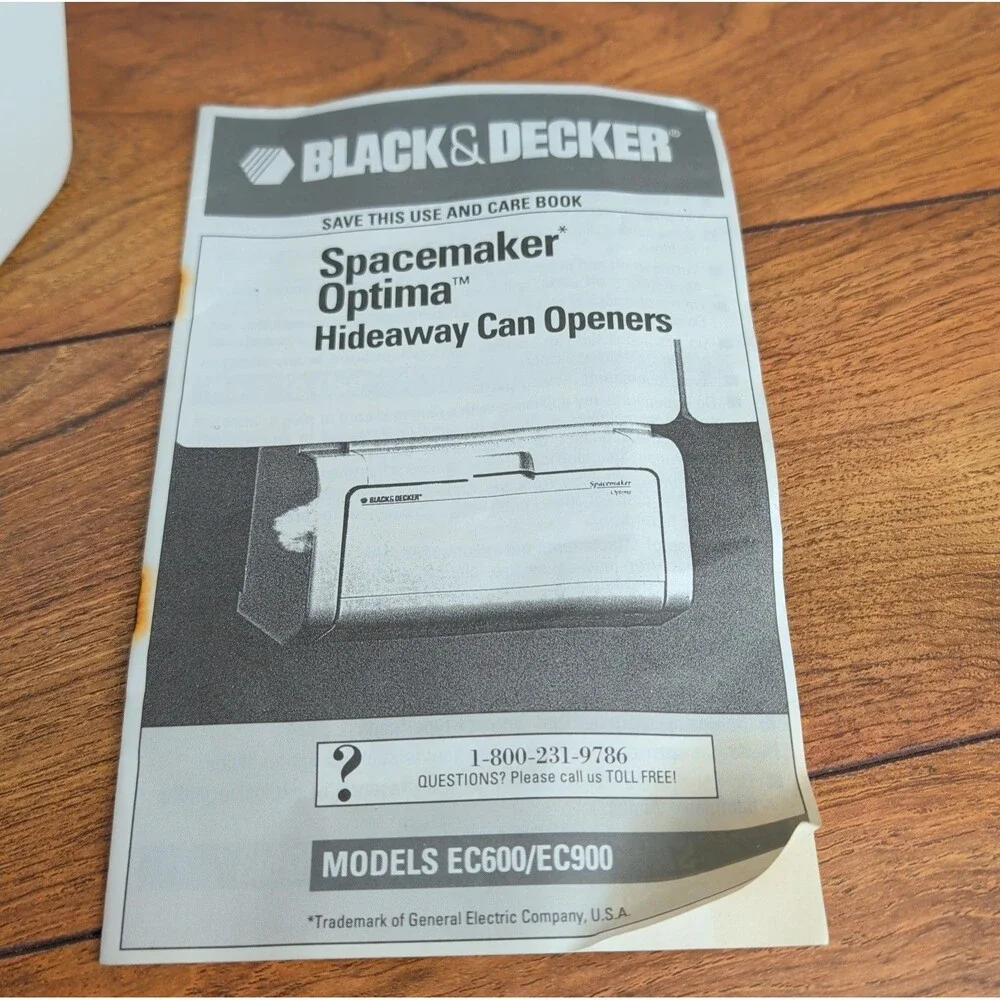 Black & Decker Spacemaker Optima Hideaway Can Opener EC600 Under The Cabinet NEW